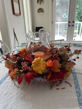 Fall Centrepiece With Glass Lantern & Pillar Candle
